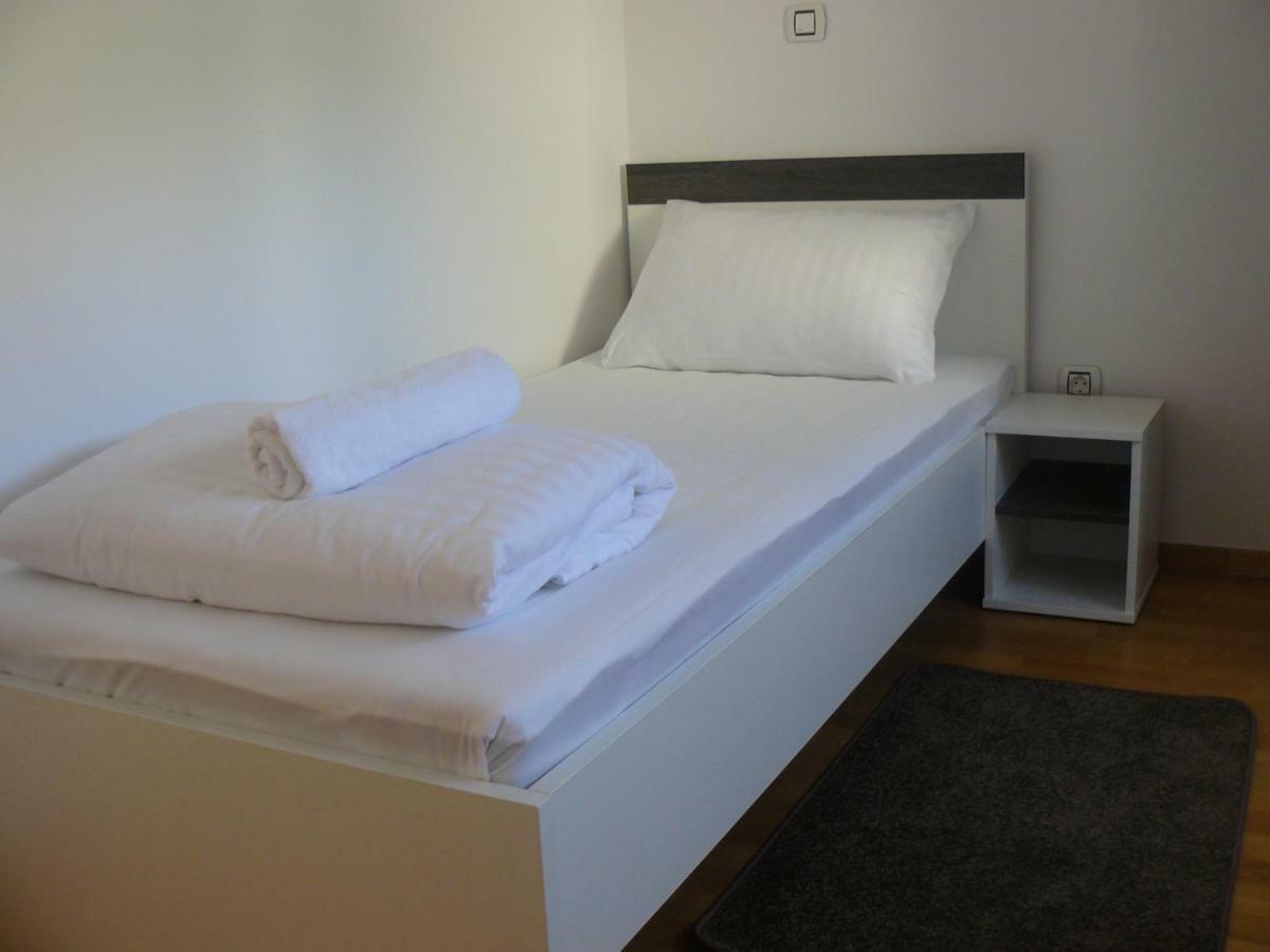 Our Nest Accommodation Privlaka  Luaran gambar